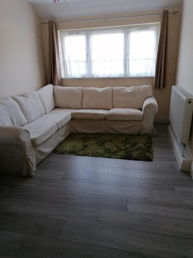 Chantilly Apartamento Ickenham Exterior foto