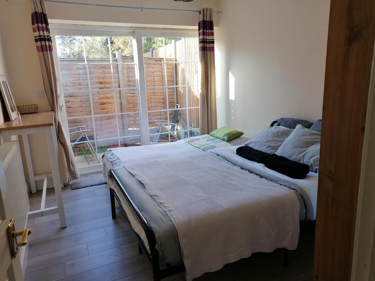 Chantilly Apartamento Ickenham Exterior foto